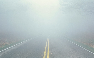 Synoptycy ostrzegają przed gęstą mgłą